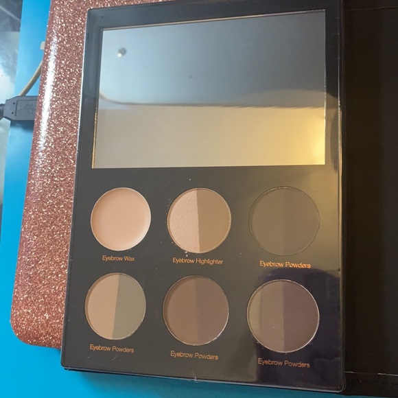 Profusion Brows - Picture 3 of 4